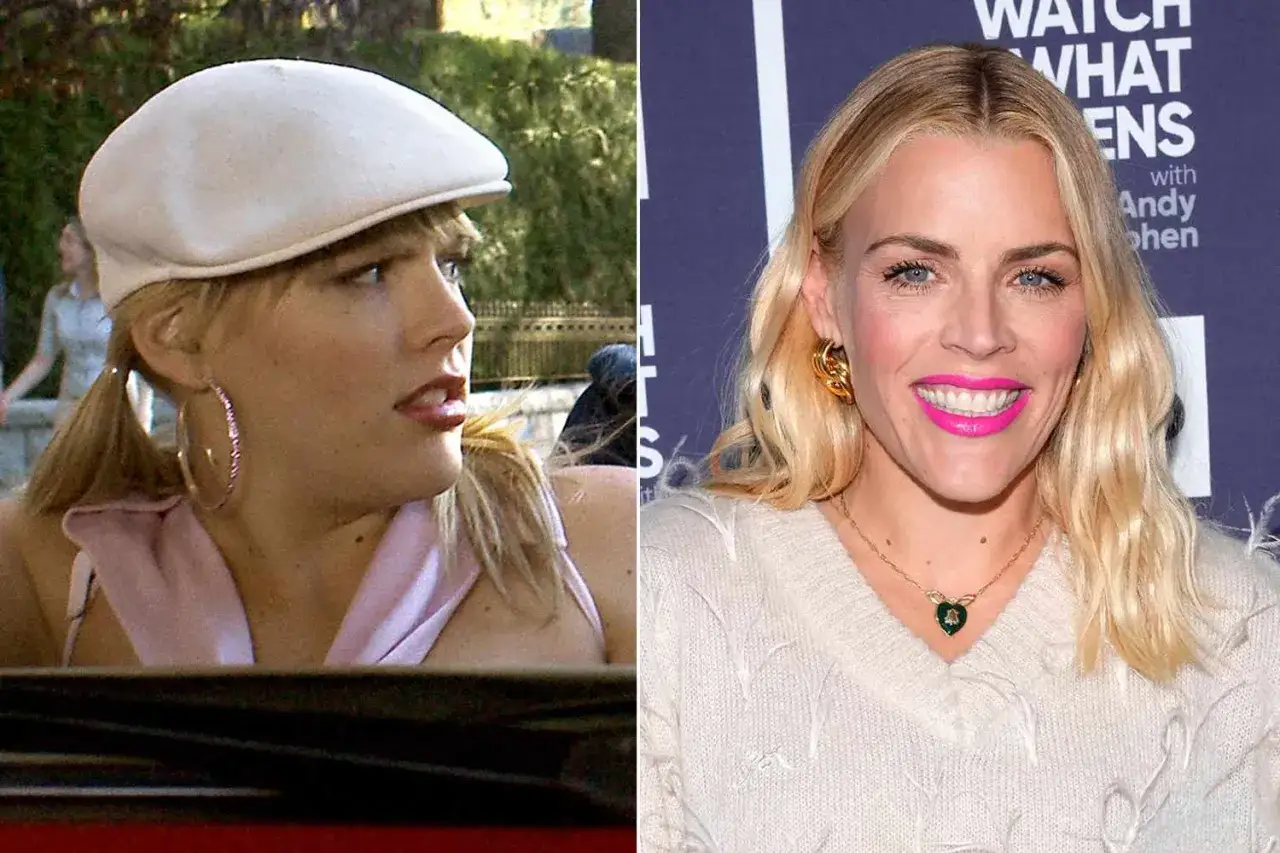 Busy Philipps w roli Elle Woods w 