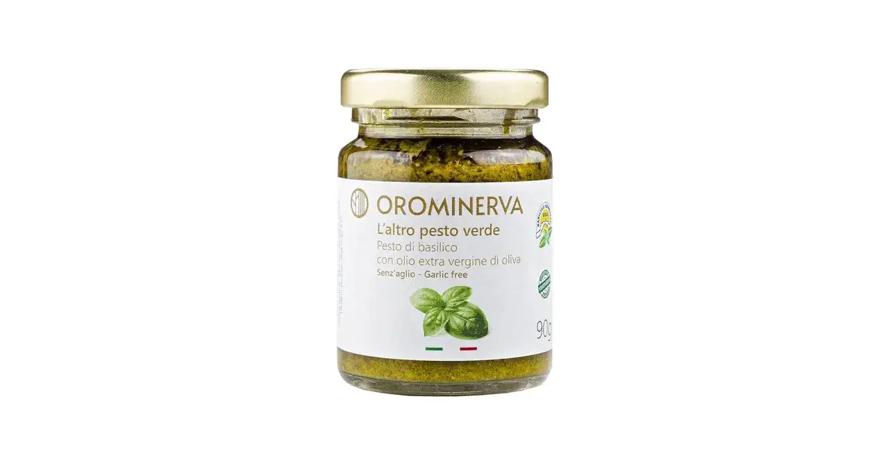 Vasetto di pesto verde Orominerva, con basilico e olio EVO. Un pesto senza pinoli, ideale per chi cerca un gusto autentico.