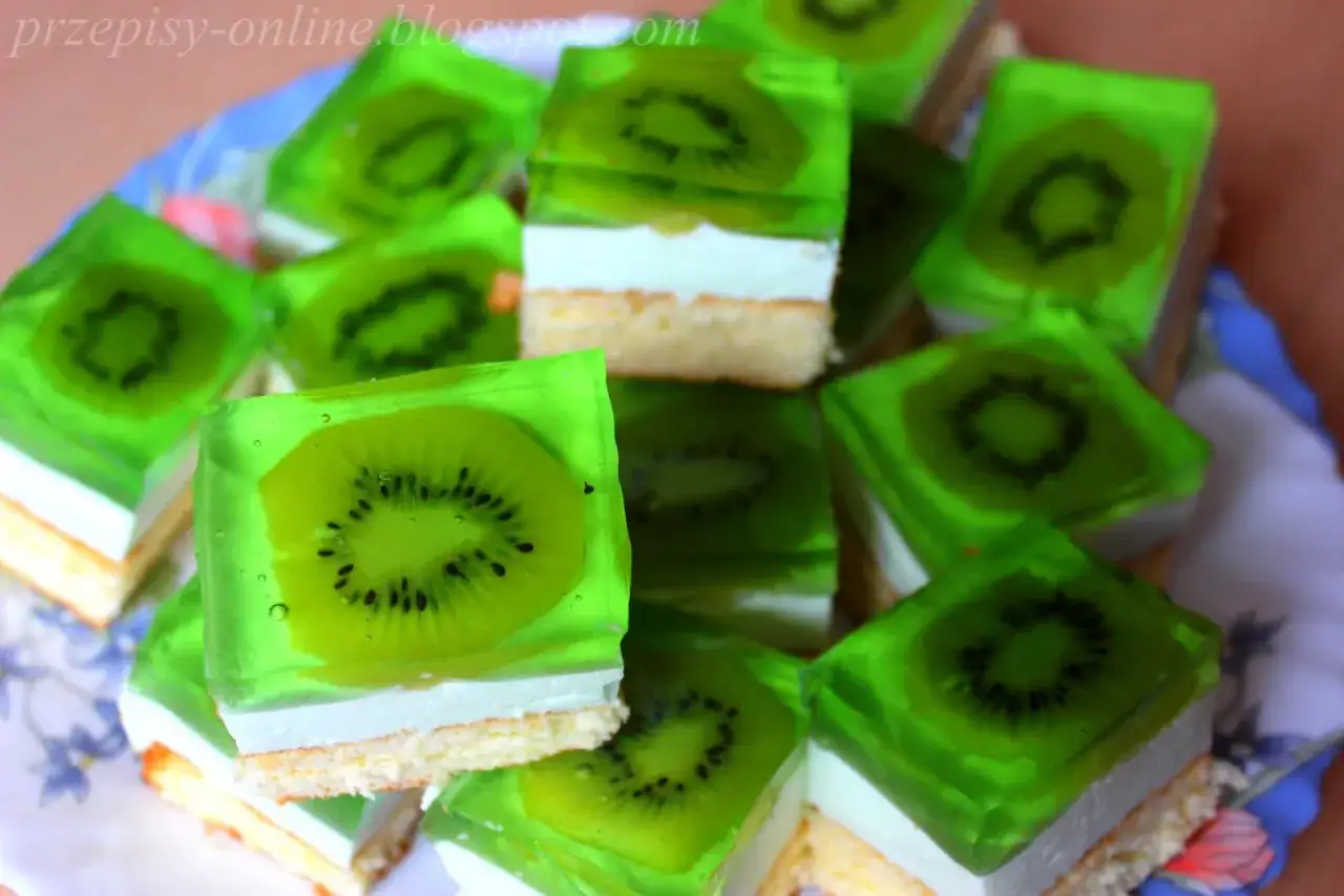 galaretka z kiwi i ananasem