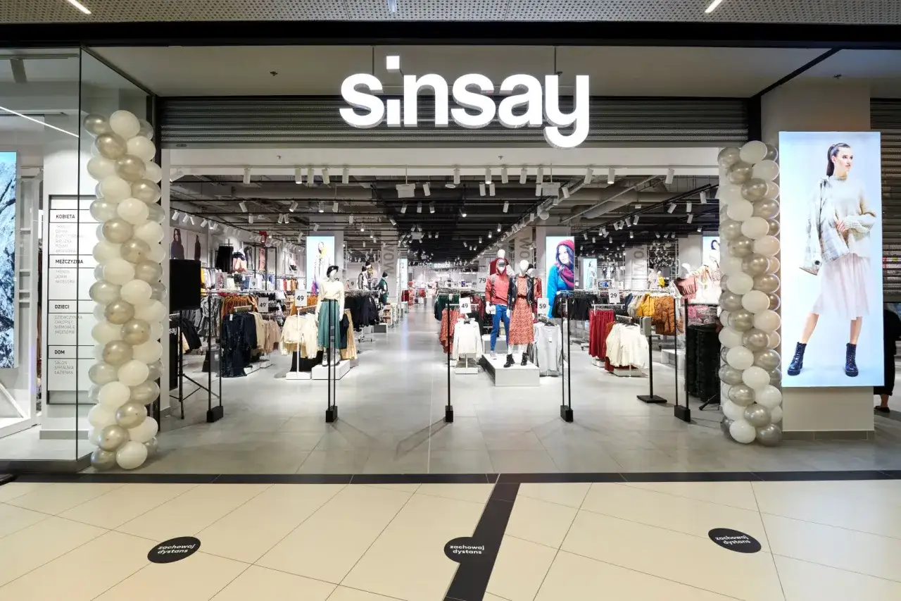 Sklep Sinsay z modną odzieżą. Sprawdź dostępne sinsay metody płatności i zrób zakupy.