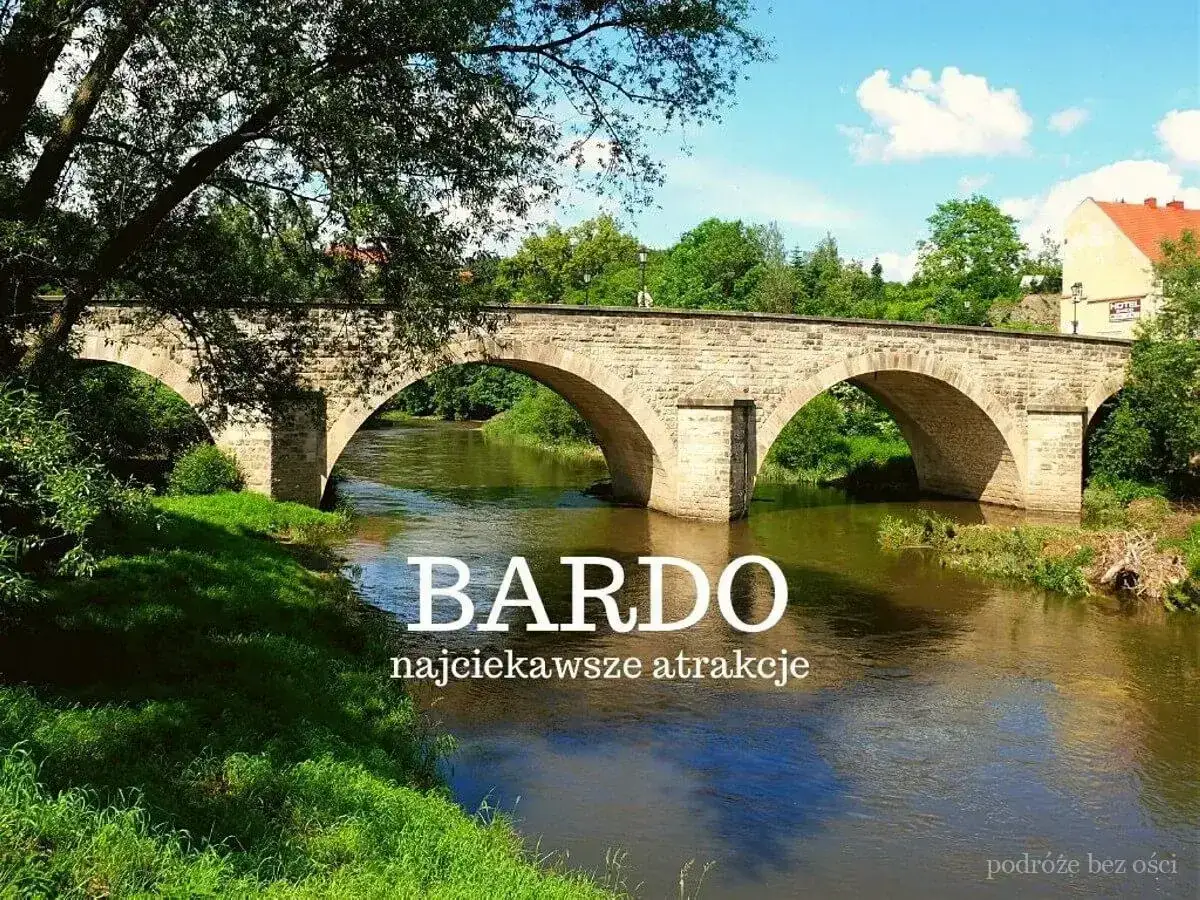 Kamienny most w Bardo, malownicze widoki i rzeka Nysa Kłodzka. Bardo śląskie zaprasza!