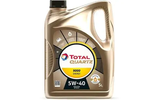 bidon d'huile moteur pour voiture diesel moderne