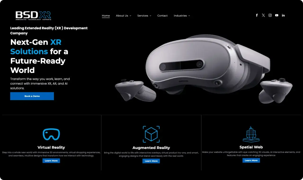 Visore per la realt&agrave; mista e controller, con testo che promuove soluzioni XR immersive per un futuro pronto.