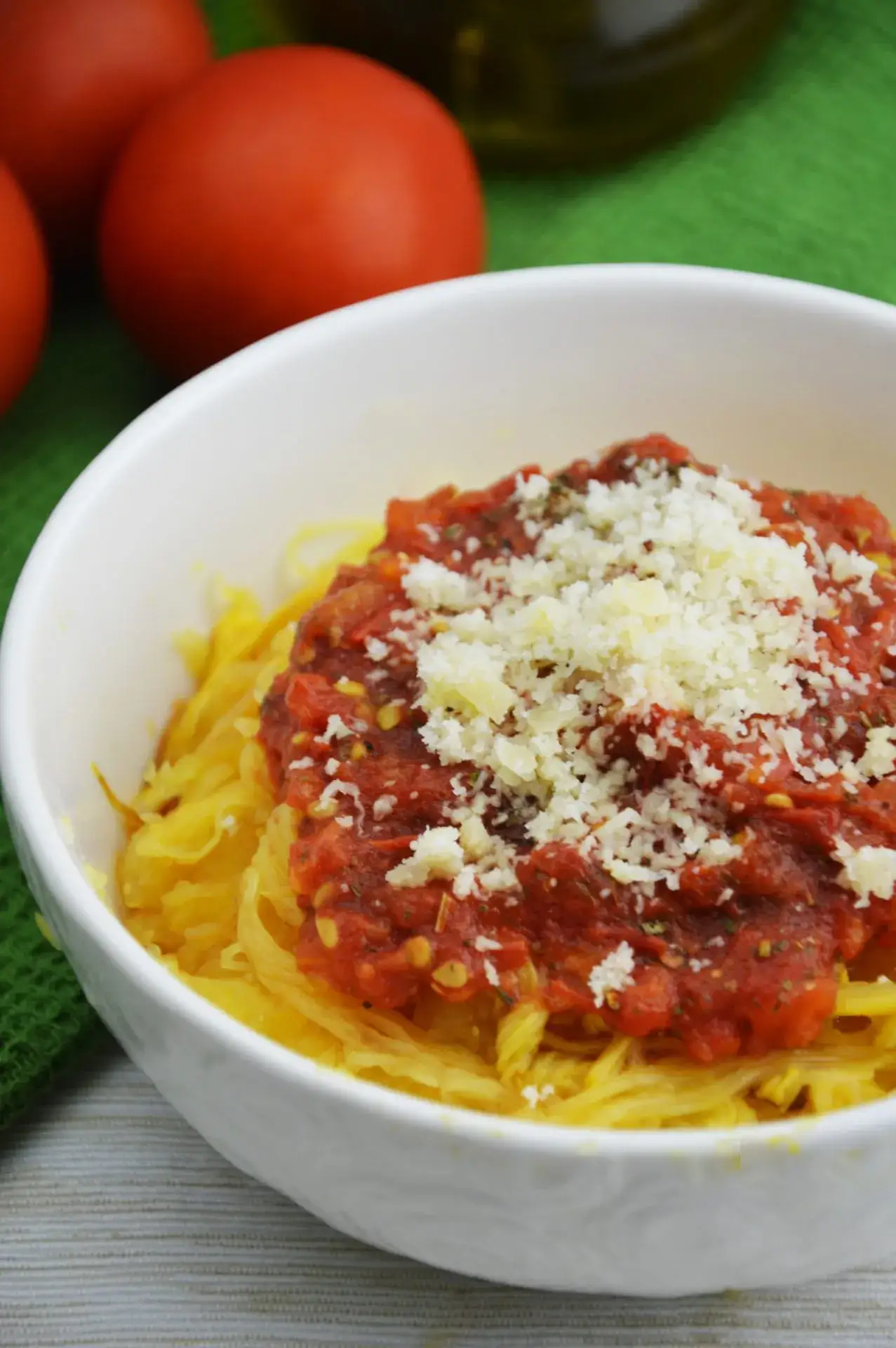 Zdjęcie Zdrowe spaghetti z dyni makaronowej - prosty przepis na smaczne danie