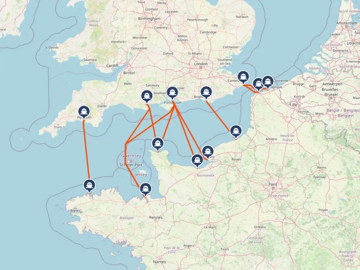 Mapa tras statków przez kanał La Manche, łącząca Wielką Brytanię, Francję i kraje Beneluksu.
