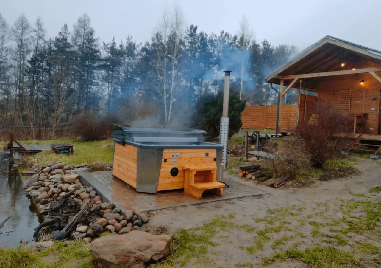 Rodzaje jacuzzi ogrodowego por&oacute;wnanie