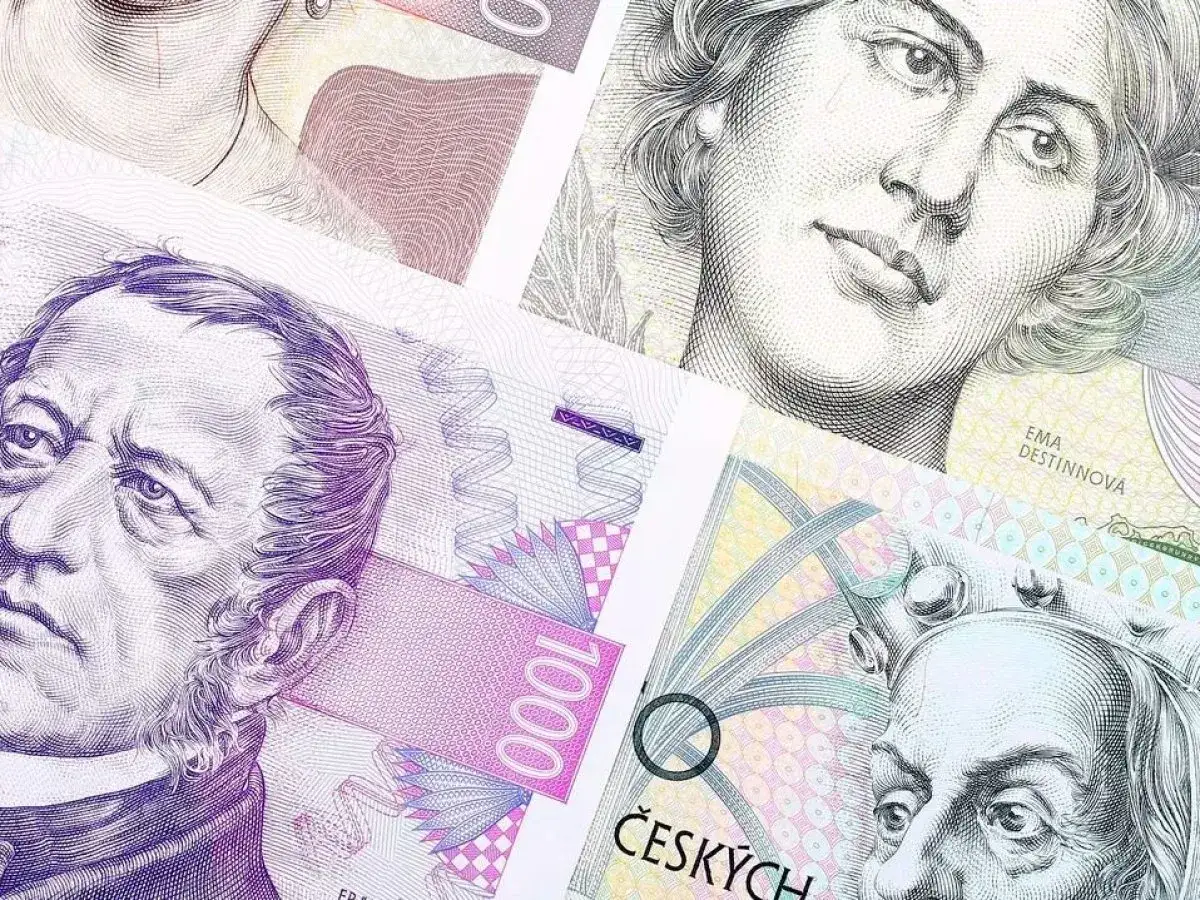 Czeskie banknoty z portretami. Czy w Czechach można płacić złotówkami? Raczej nie, potrzebne są korony czeskie.