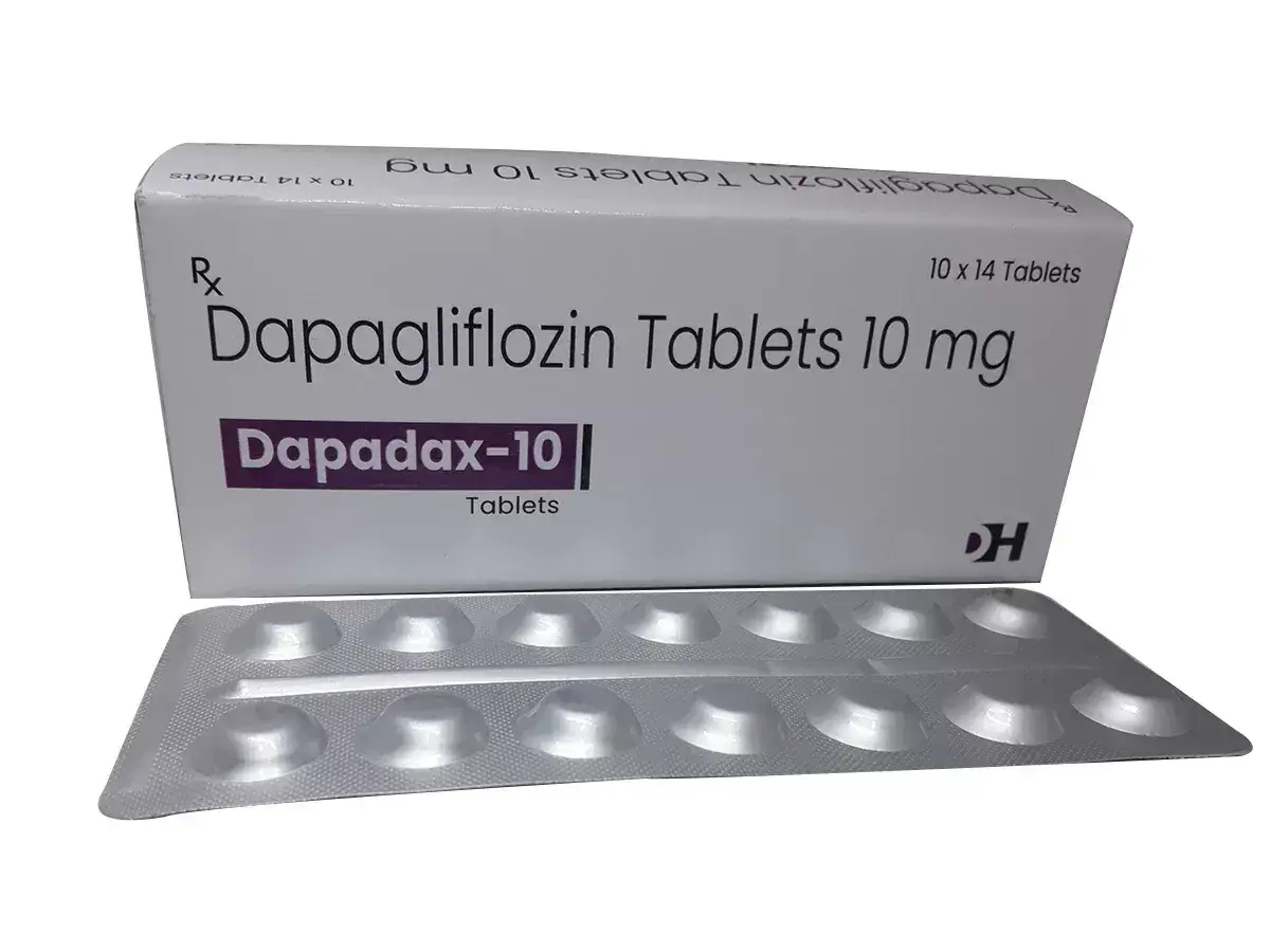 Opakowanie leku Dapadax-10 z dapaglifloziną 10 mg i blistrem tabletek.