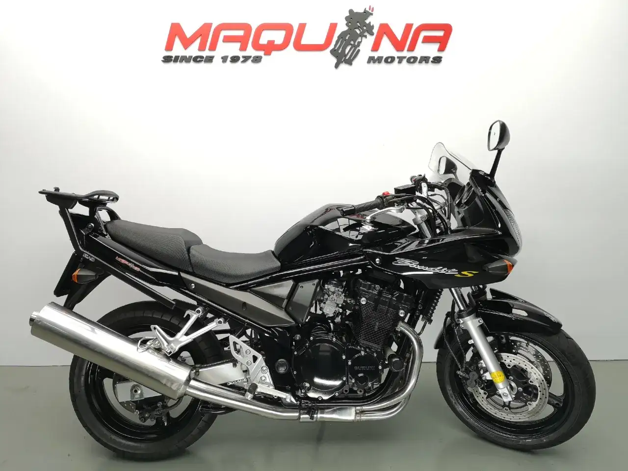 Suzuki Bandit 650 S negra, lista para la carretera. Consulta su suzuki bandit 650 ficha t&eacute;cnica para conocer sus detalles.