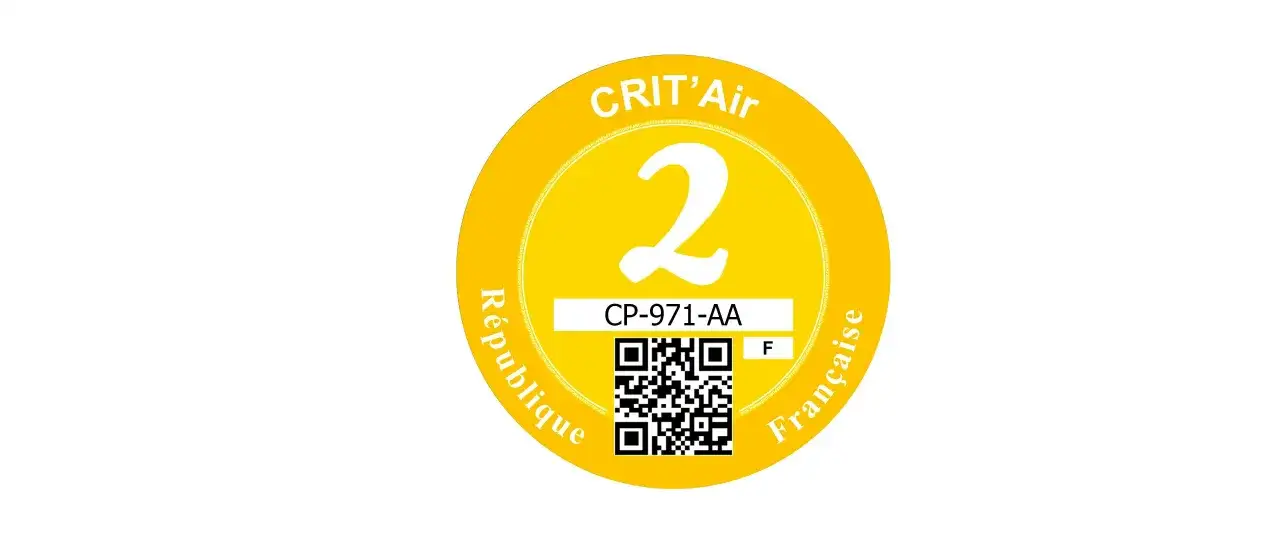 Autocollant CRIT'Air jaune, niveau 2, avec un QR code et la mention 