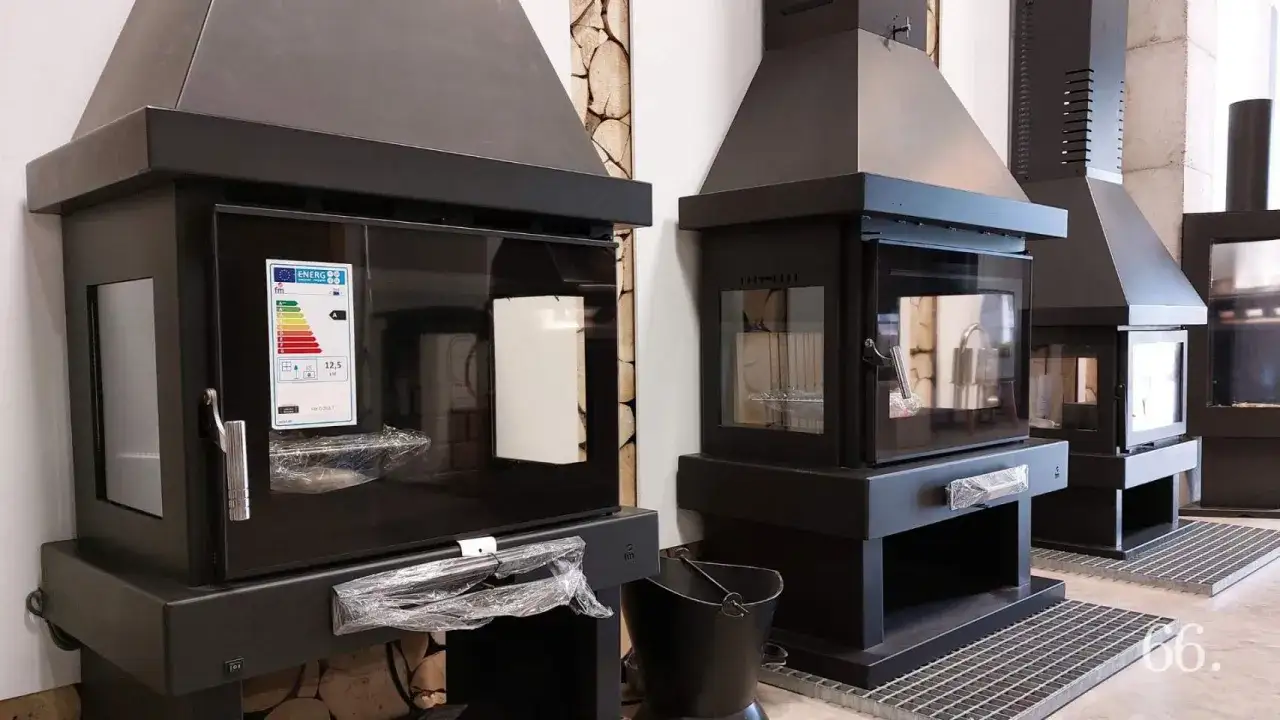 Chimeneas modernas de obra, ideales para saber como hacer una chimenea de obra que no haga humo, con dise&ntilde;o elegante y eficiente.