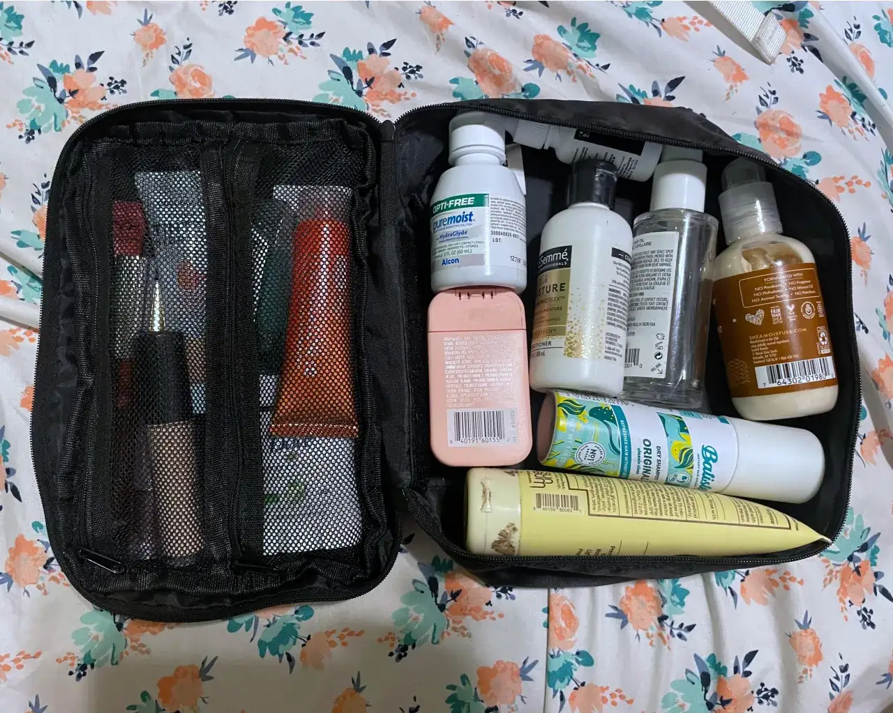 parfum flacons dans un sac plastique transparent pour a&eacute;roport