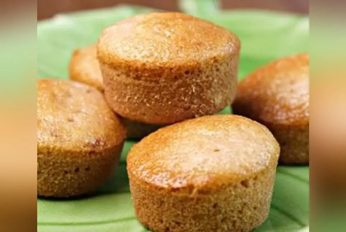 Financiers dorés, tout juste sortis du four à chaleur tournante. Parfaits pour un goûter gourmand.