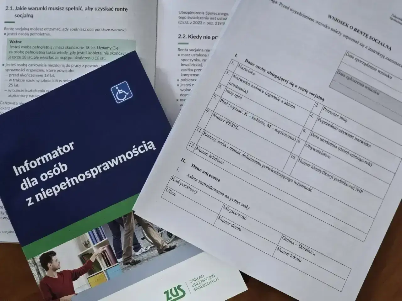 Wniosek o rentę socjalną. Dowiedz się, ile wynosi renta socjalna netto i jakie warunki trzeba spełnić, by ją otrzymać.