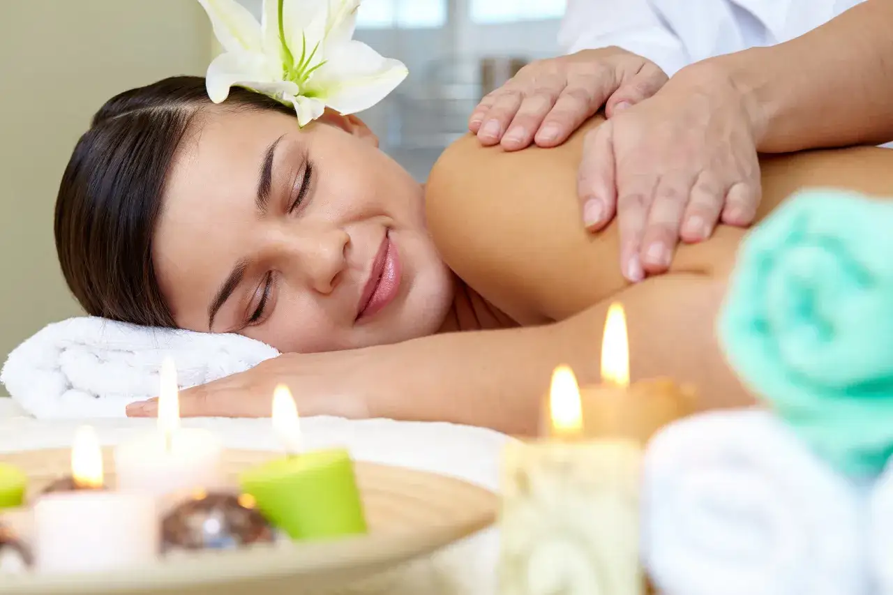 Różne rodzaje pakietów SPA, pary w SPA, joga w SPA, aktywny wypoczynek SPA