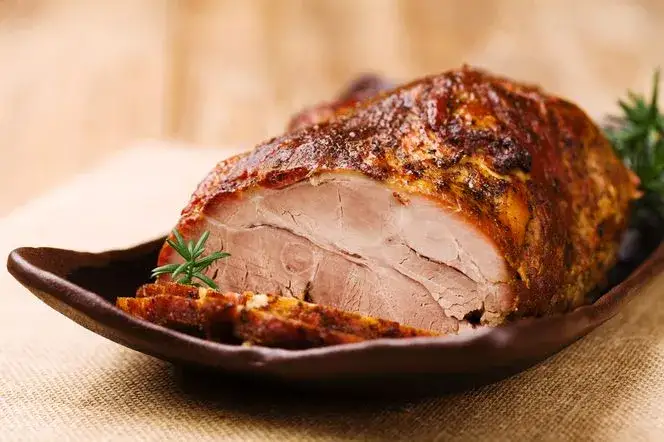 Łopatka wieprzowa pieczona w rękawie