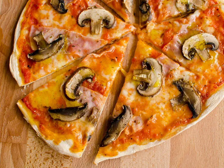 składniki na pizzę capricciosa