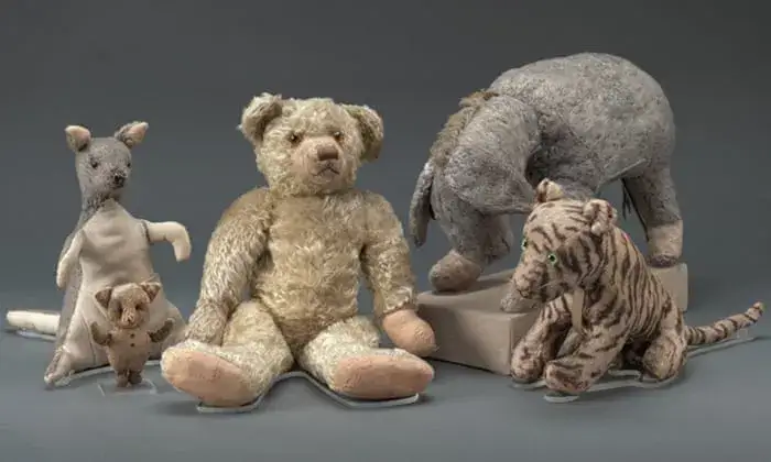 A.A. Milne Christopher Robin prawdziwe zabawki
