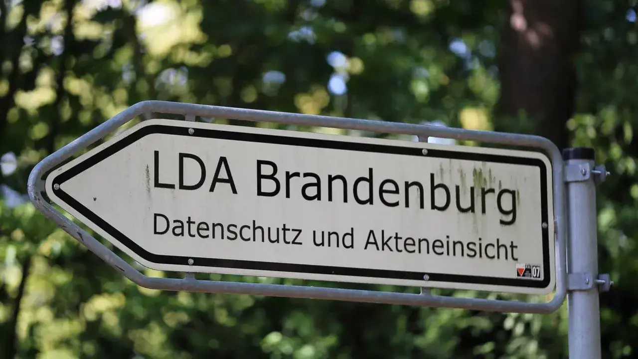 Wegweiser zur LDA Brandenburg f&uuml;r Datenschutz und Akteneinsicht.
