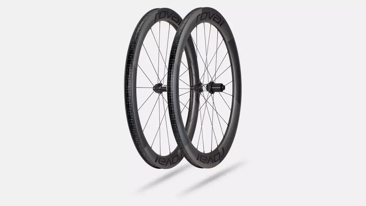 Pair of Roval CL II carbon wheels, ready to conquer any road.