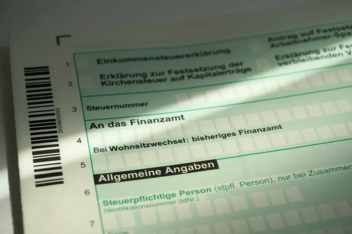 Steuerformular mit Feldern f&uuml;r Einkommensteuererkl&auml;rung und allgemeine Angaben. Hier werden Daten f&uuml;r die gemeinsame Veranlagung eingetragen.