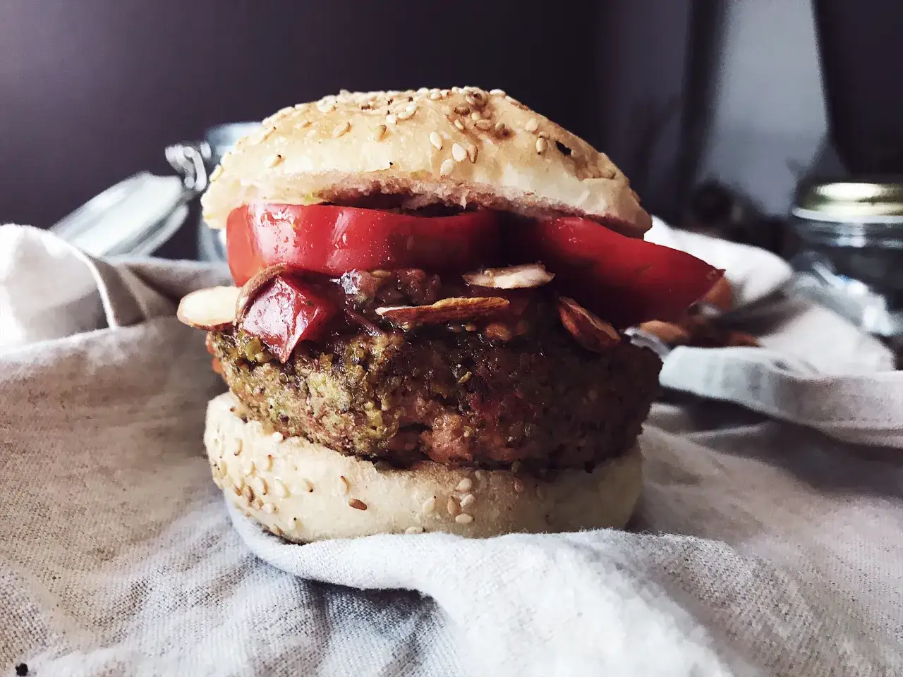 hamburger di tonno con pistacchi