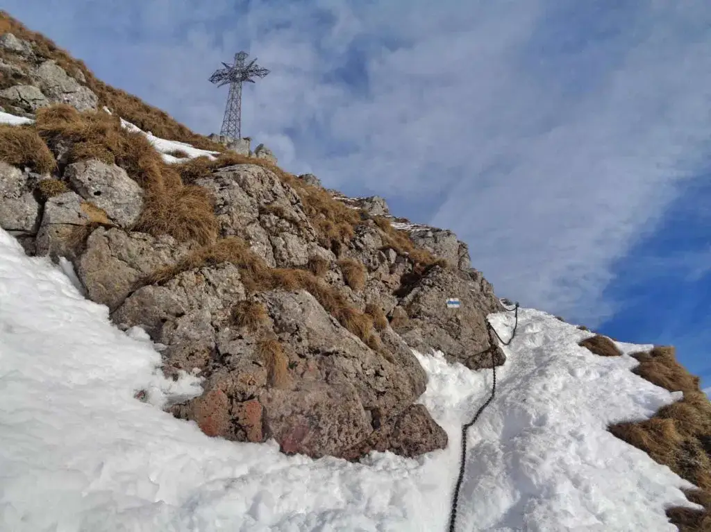 Giewont zimą łańcuchy