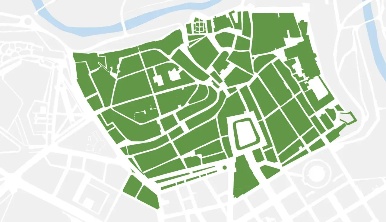 Mapa de la zona de bajas emisiones Pamplona, con calles verdes y edificios grises.