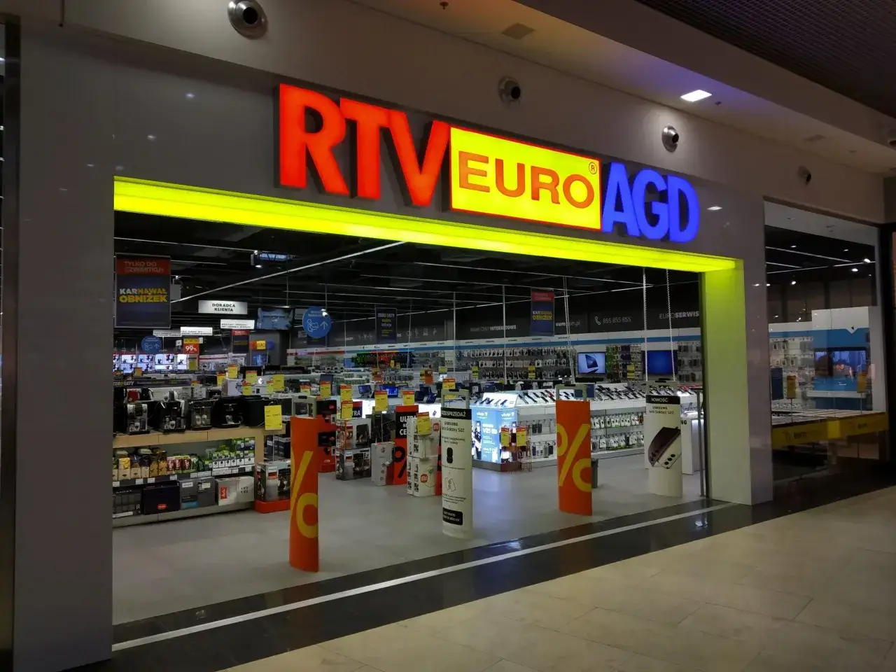 Porównanie banku i sklepu RTV AGD