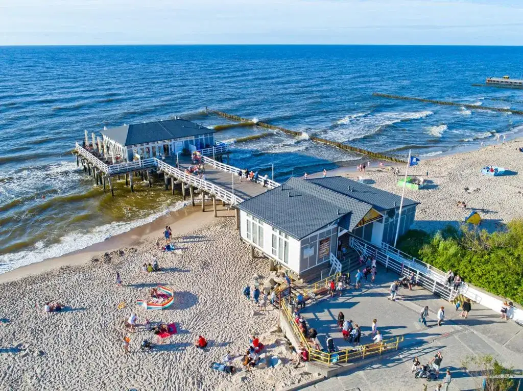 Ustronie Morskie molo i plaża
