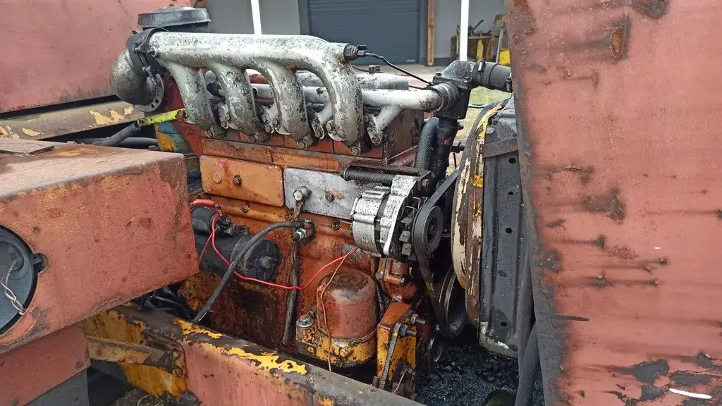 Zetor 7211 silnik
