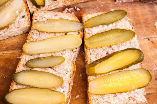 różne formy chleba bochenek kromka pajda