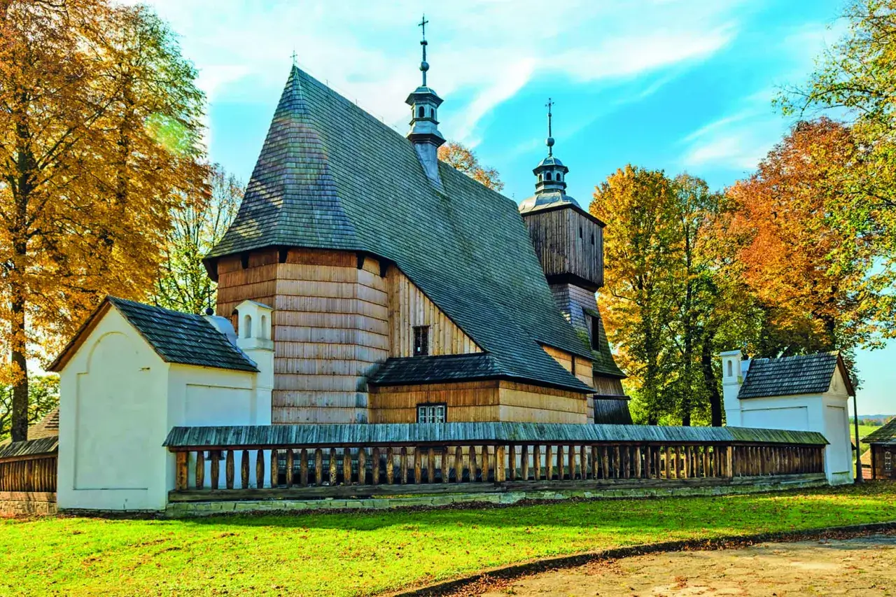 Drewniana cerkiew UNESCO Podkarpackie