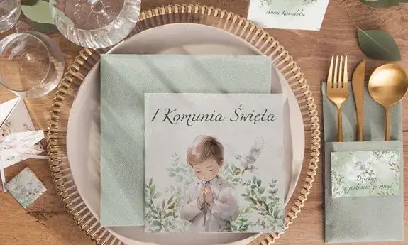 Stroiki komunijne dla chłopca z eukaliptusem