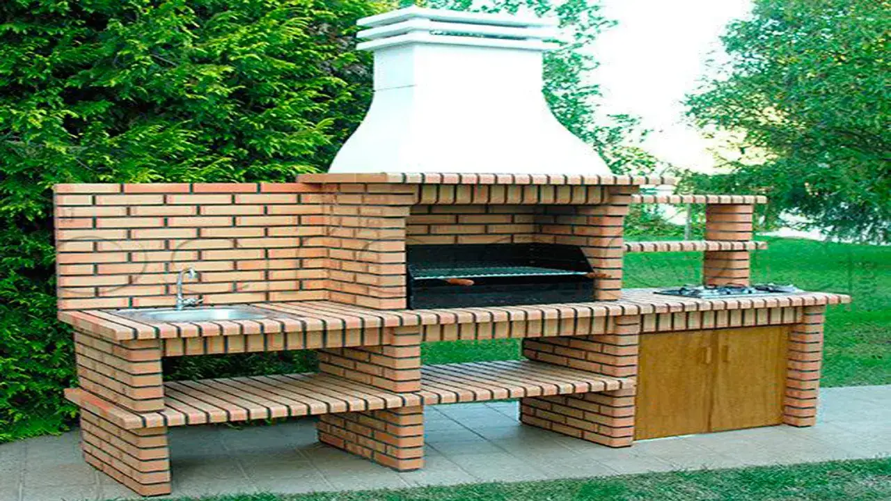 Barbacoa de obra con fregadero, parrilla y fogón. Ideal para aprender como hacer una barbacoa de obra y disfrutar del exterior.