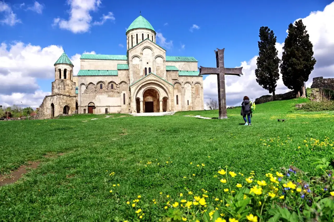 Katedra Bagrati panorama Kutaisi