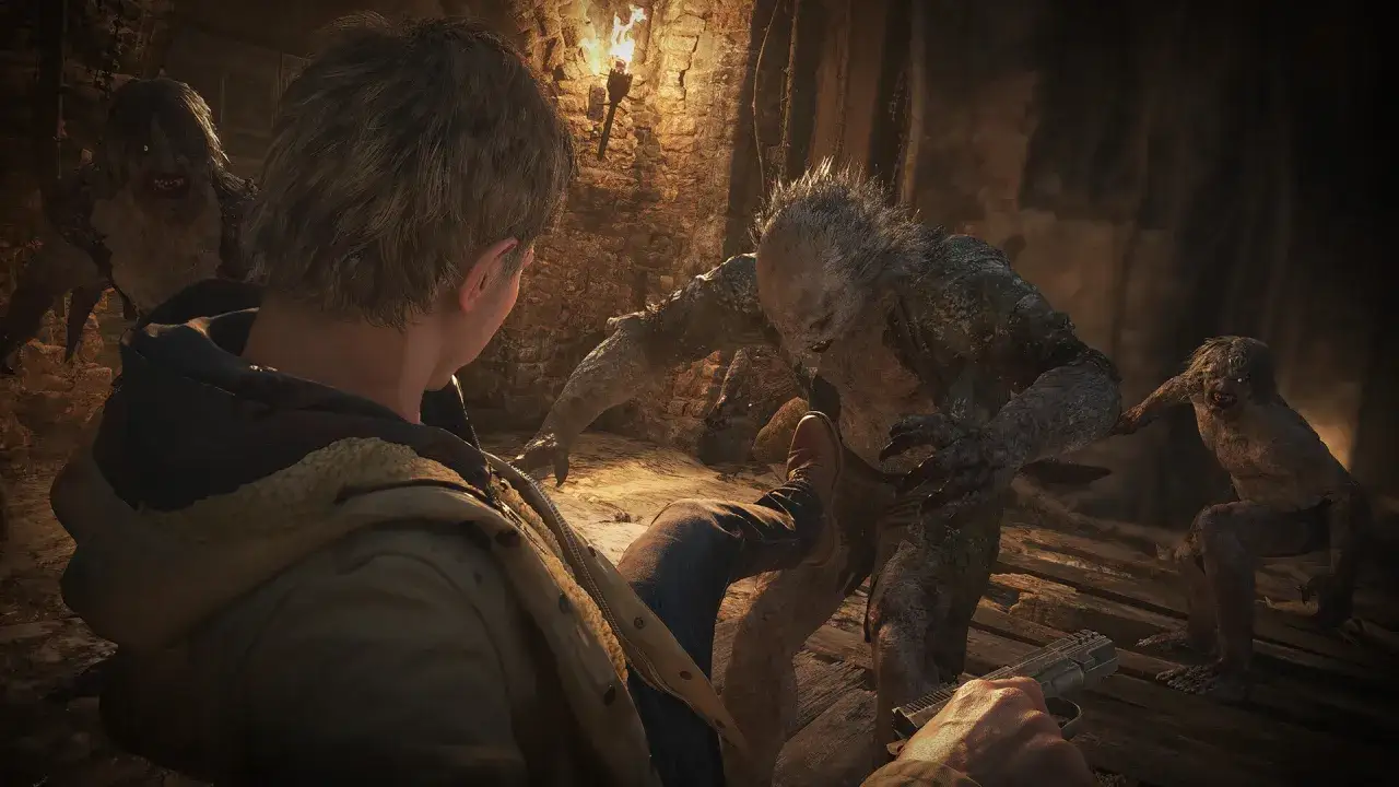 Ethan walczy z potworami w mrocznym wnętrzu. Sprawdź resident evil village wymagania, by przetrwać tę grozę.