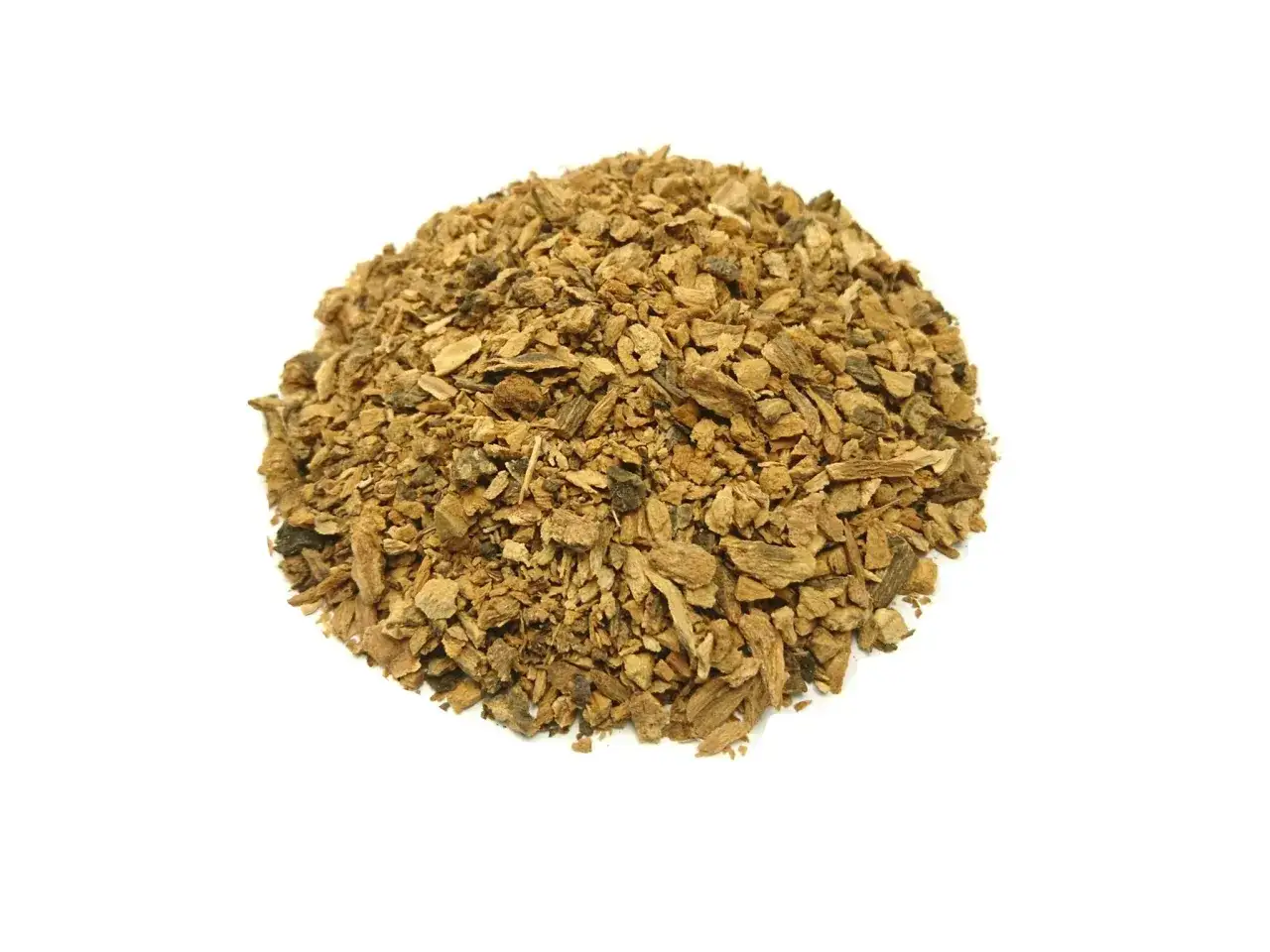 Radice di genziana sminuzzata, utile per tisane digestive. Attenzione alle genziana controindicazioni per chi soffre di ipertensione.