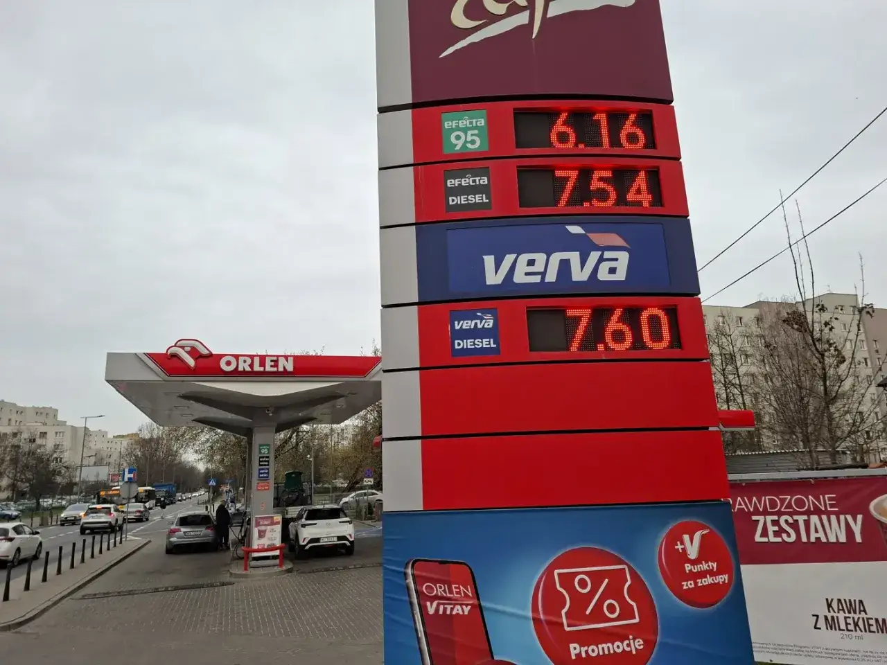 Ceny paliw na Orlenie: benzyna 6.16, diesel 7.54 i 7.60. Dylemat: diesel czy benzyna?