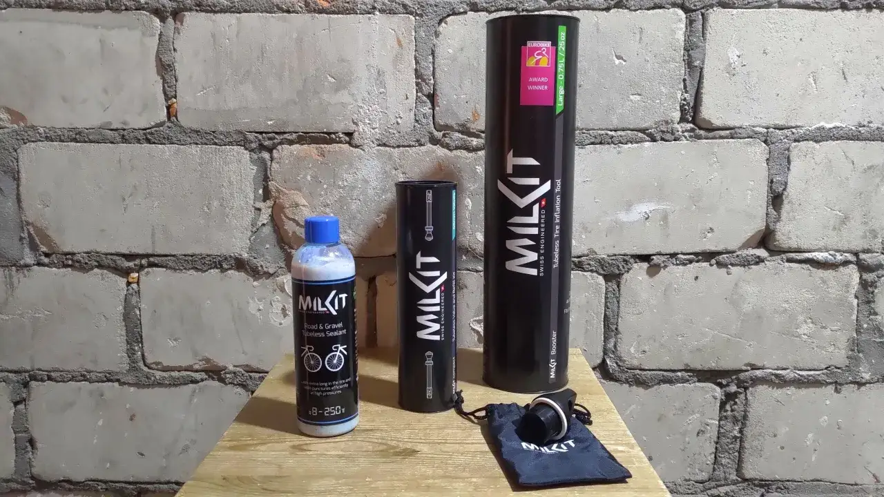 Zestaw MILKIT: mleko do opony gravel, tubeless booster i akcesoria. Idealny do uszczelniania opon.