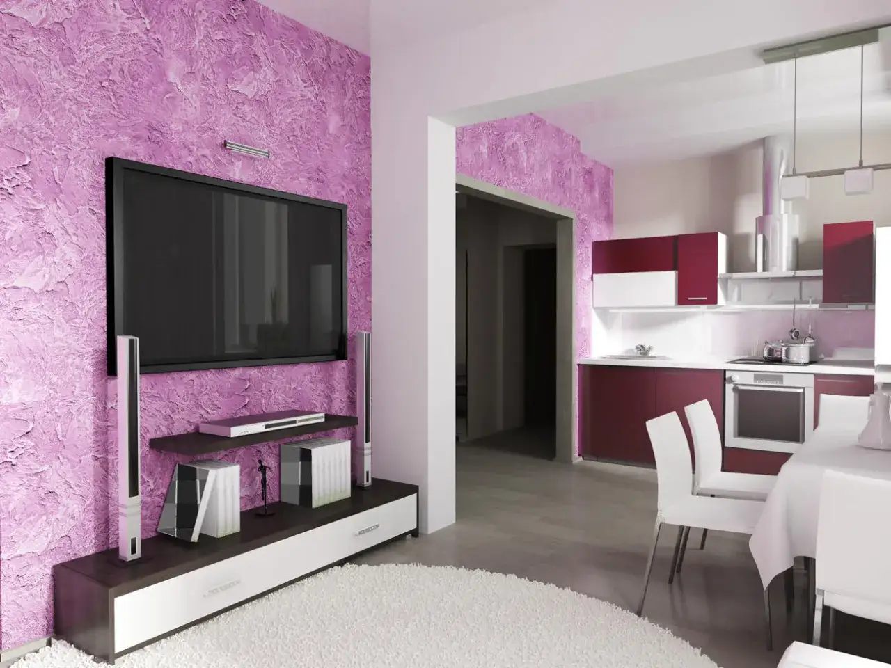 Sala moderna con pared texturizada morada, TV y cocina integrada. &iquest;Cu&aacute;nto cuesta pintar una casa as&iacute;?