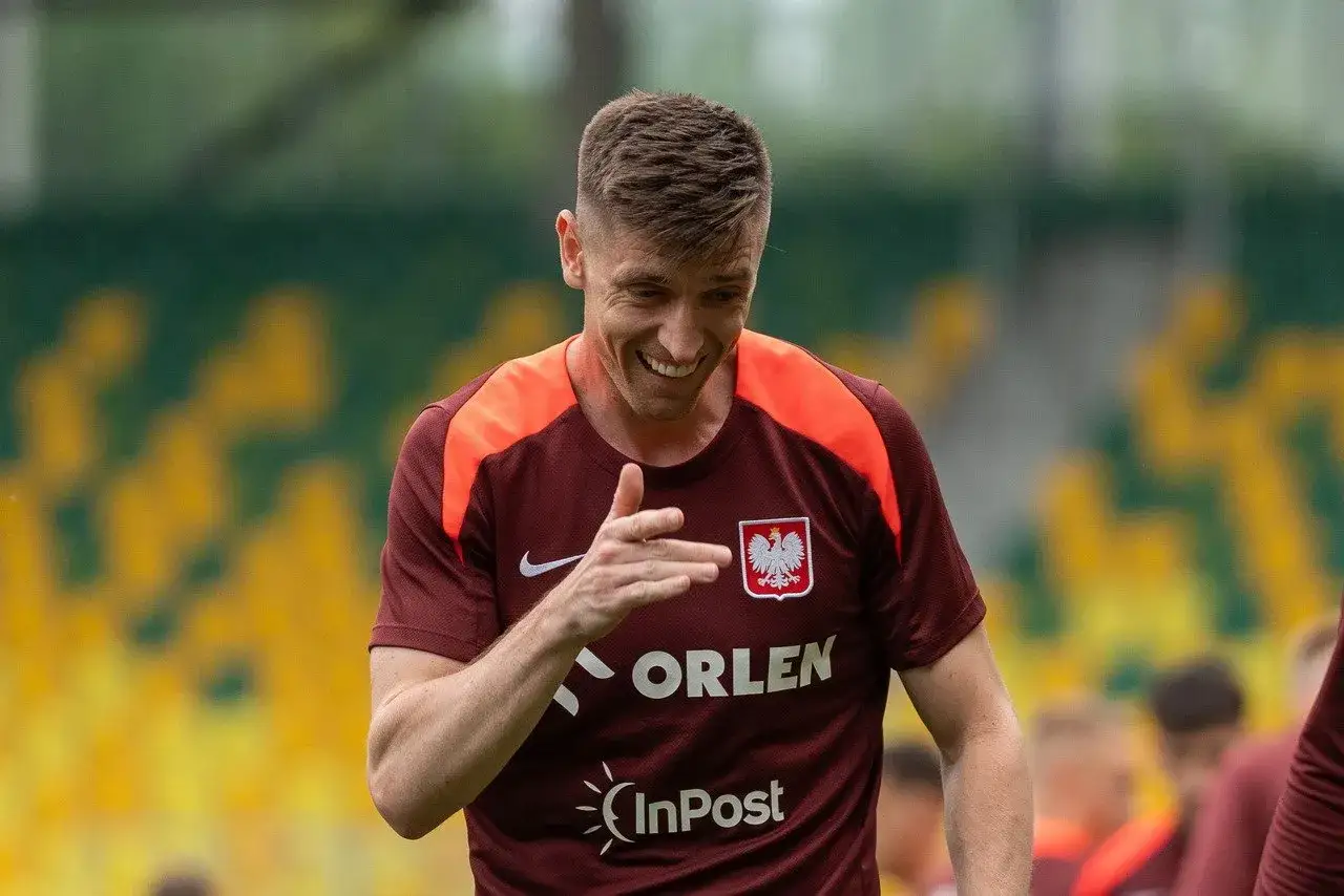 Krzysztof Piątek ewolucja zarobk&oacute;w kariera