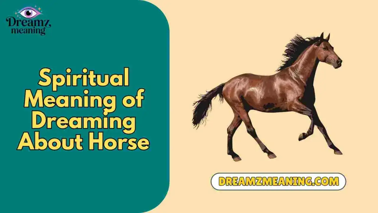 Un caballo marrón galopa, evocando la libertad y la fuerza al soñar con caballos. El texto 