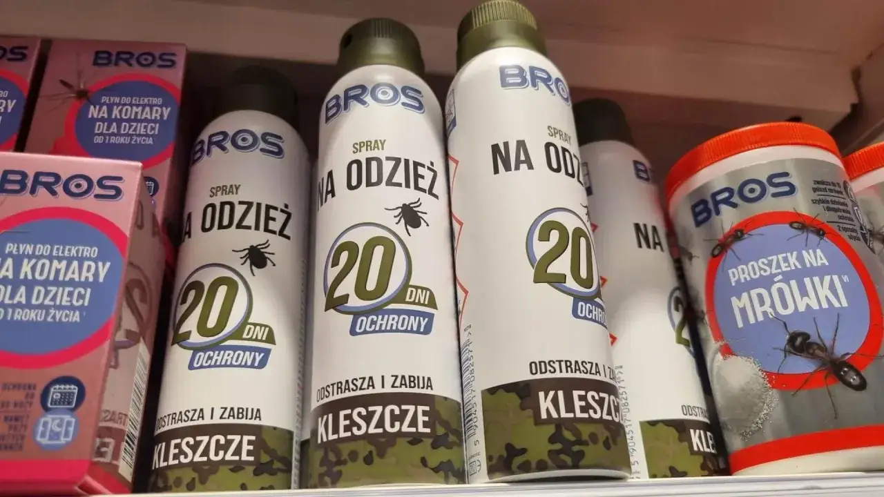 Etykieta preparatu na kleszcze z powiększonym składem