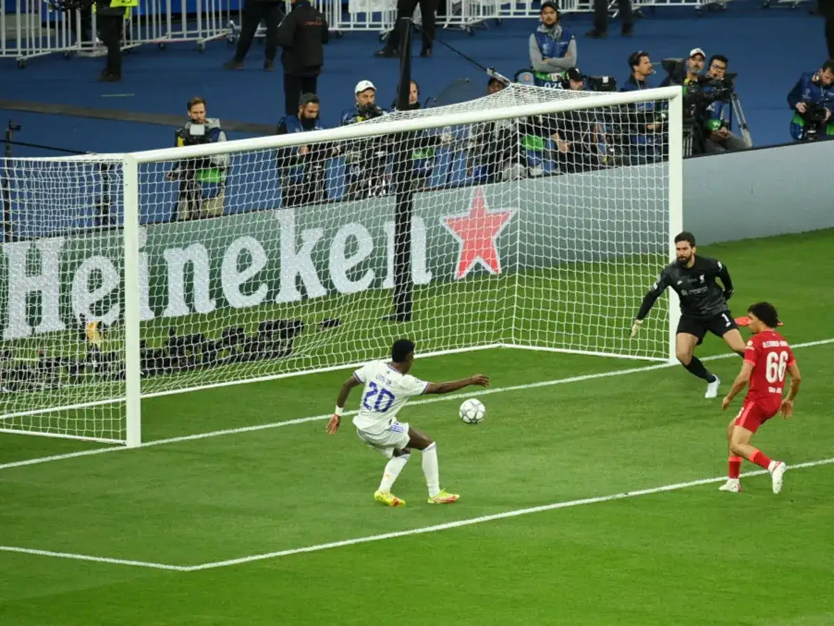 Real Madryt Liverpool finał Ligi Mistrzów 2022 Vinicius gol