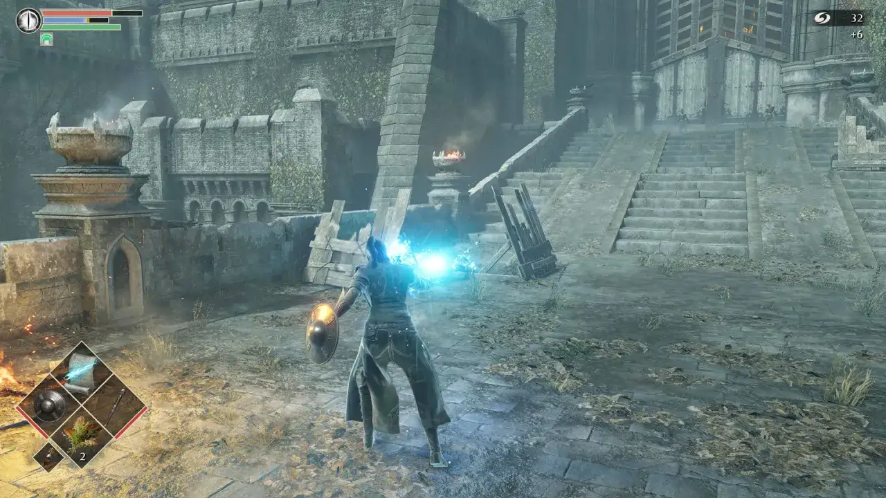 Gracz w grze Demon's Souls poradnik, używa magii, by pokonać wrogów w zrujnowanej fortecy.