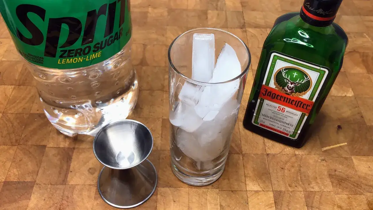 Jak zrobić Jägermeister ze Spritem