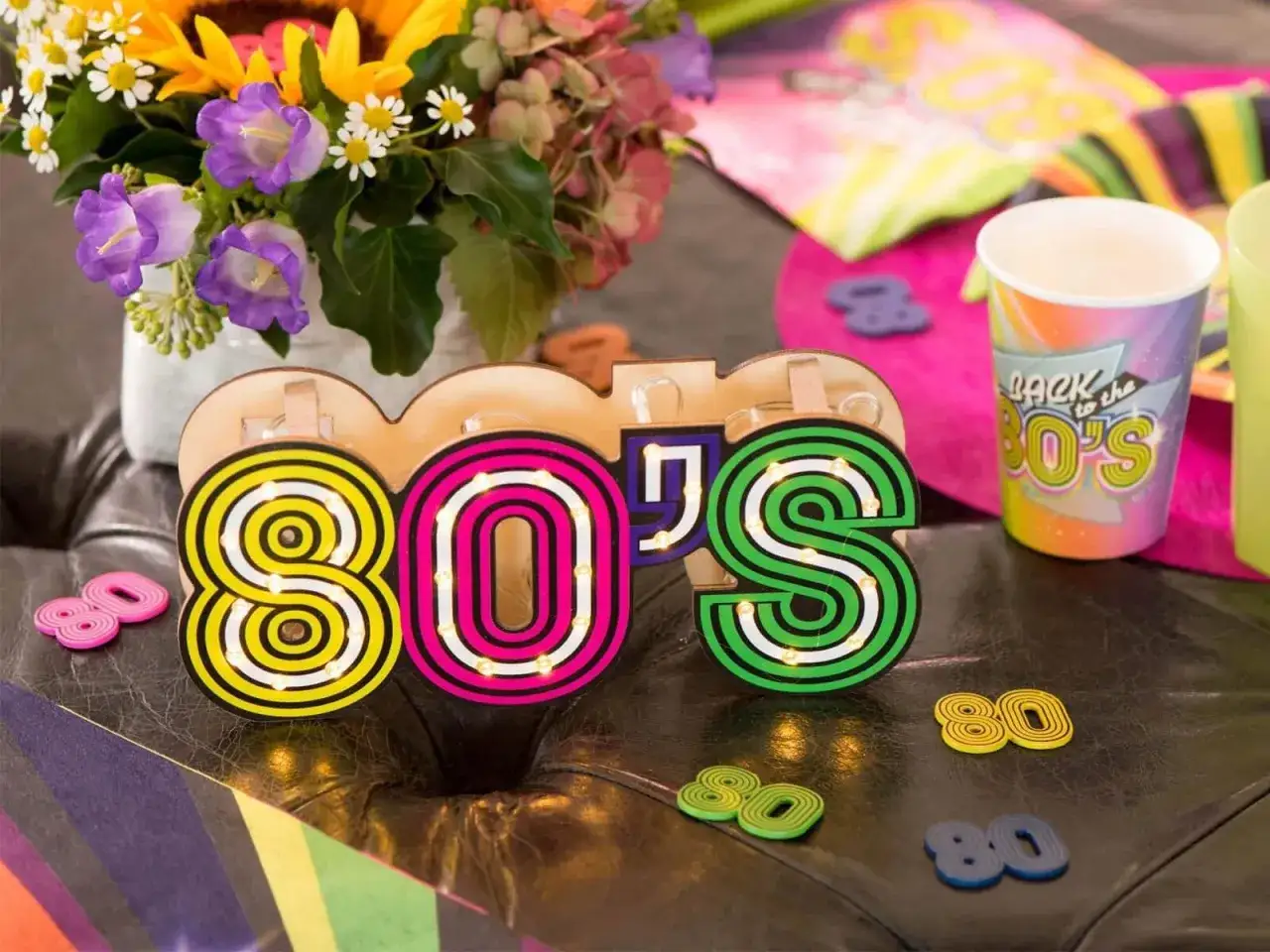 ikony popkultury lata 80 dekoracje imprezowe