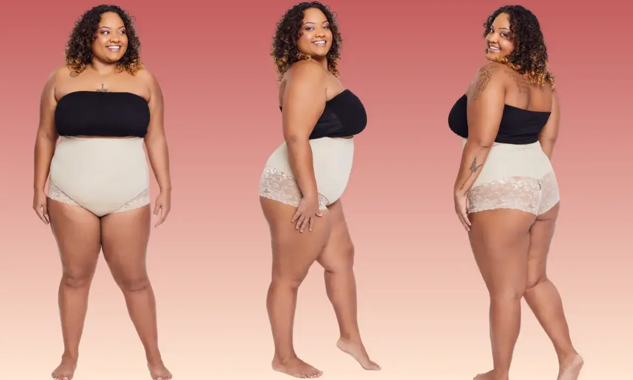 Une femme porte une culotte gainante haute et un bandeau noir. Idéal pour savoir comment s'habiller quand on a du ventre.