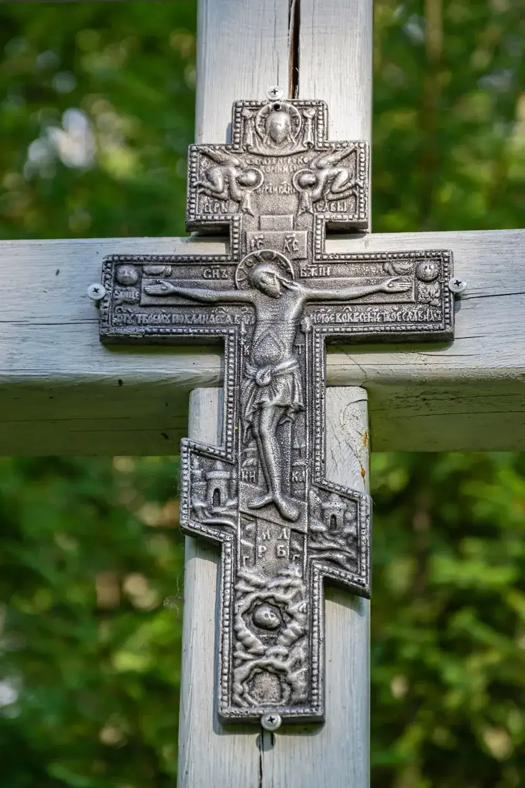 Zdjęcie Czy katolik może nosić krzyż prawosławny? Prawda, która zaskakuje